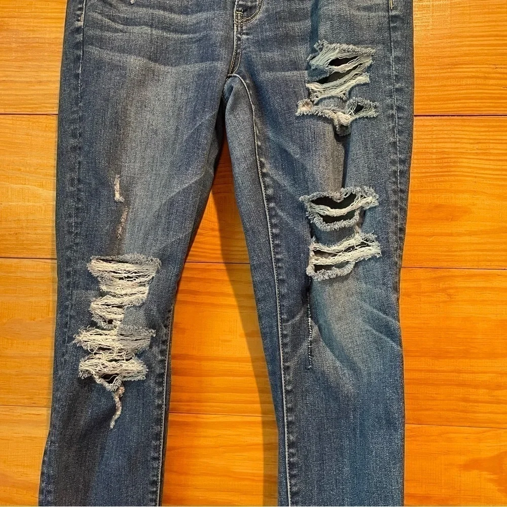 American Eagle Outfitters Super Stretch X Distressed High Rise Jegging 6 Short